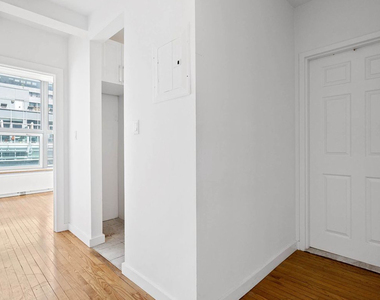 106 Fulton Street - Photo Thumbnail 3