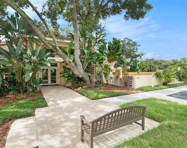 5606 Pinnacle Heights Circle - Photo Thumbnail 18