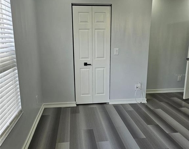 4214 Winding River Way - Photo Thumbnail 17