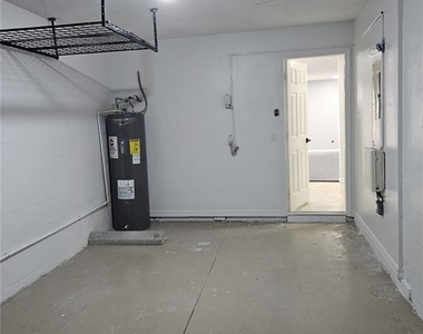 4214 Winding River Way - Photo Thumbnail 36