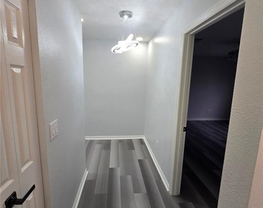 4214 Winding River Way - Photo Thumbnail 14