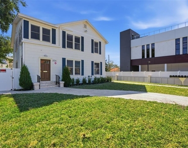 326 6th Avenue N - Photo Thumbnail 1