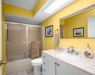 28 Rivertrail Drive - Photo Thumbnail 18