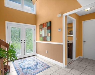 28 Rivertrail Drive - Photo Thumbnail 7