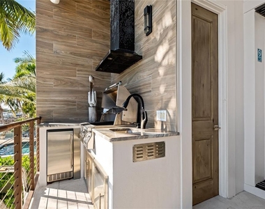 459 20th Avenue - Photo Thumbnail 8