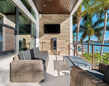 459 20th Avenue - Photo Thumbnail 10