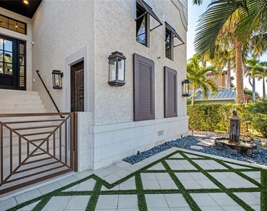 459 20th Avenue - Photo Thumbnail 14