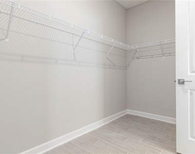 789 W Hallam Dr - Photo Thumbnail 14