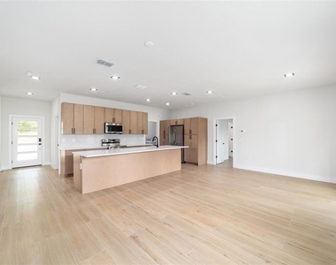 4380 Sw 159th Court - Photo Thumbnail 6