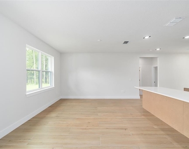 4380 Sw 159th Court - Photo Thumbnail 9