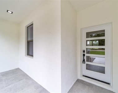 4380 Sw 159th Court - Photo Thumbnail 2