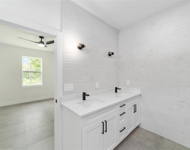 4362 Sw 159th Court - Photo Thumbnail 18