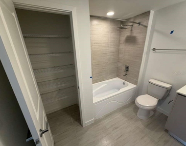 5587 Millenia Park Boulevard - Photo Thumbnail 10