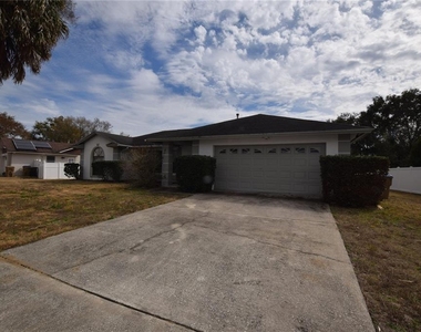 7706 Indian Ridge Trail S - Photo Thumbnail 2