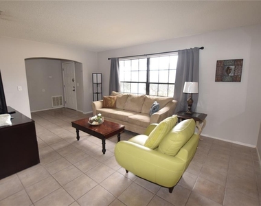 7706 Indian Ridge Trail S - Photo Thumbnail 11