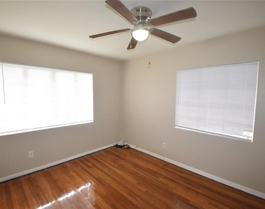 3115 Buckingham Avenue - Photo Thumbnail 22