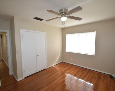 3115 Buckingham Avenue - Photo Thumbnail 23