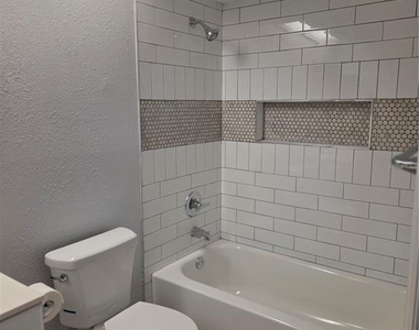 743 E Alfred Street - Photo Thumbnail 7