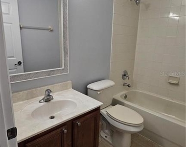 317 E Blue Water Edge Drive - Photo Thumbnail 31