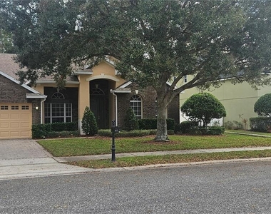 317 E Blue Water Edge Drive - Photo Thumbnail 2