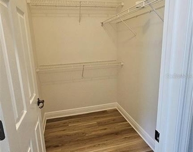 317 E Blue Water Edge Drive - Photo Thumbnail 41