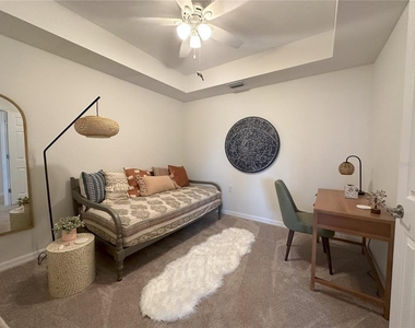 14040 Heritage Landing Boulevard - Photo Thumbnail 16
