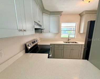 420 Firehouse Court - Photo Thumbnail 3