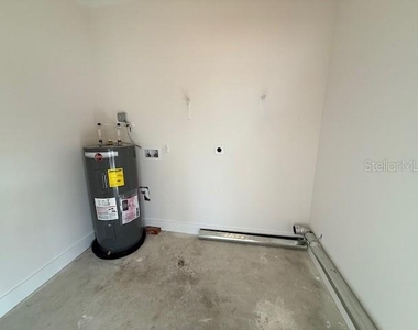 420 Firehouse Court - Photo Thumbnail 14