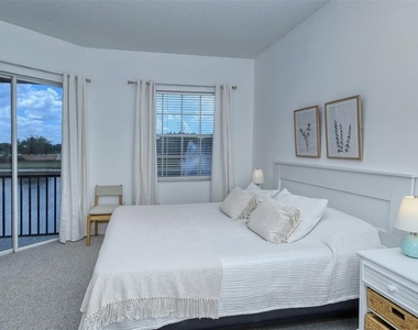 8363 Miramar Way - Photo Thumbnail 22