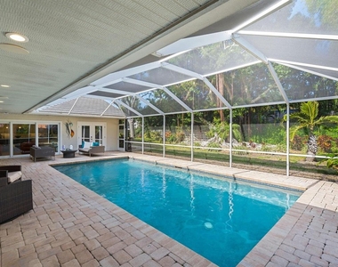 606 Owl Way - Photo Thumbnail 33