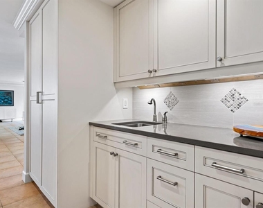 606 Owl Way - Photo Thumbnail 15