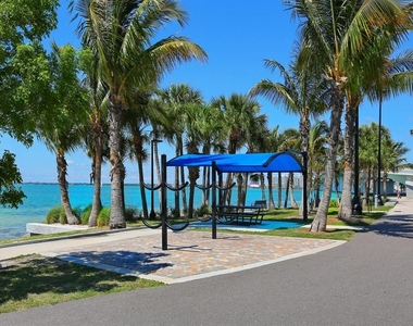 606 Owl Way - Photo Thumbnail 45