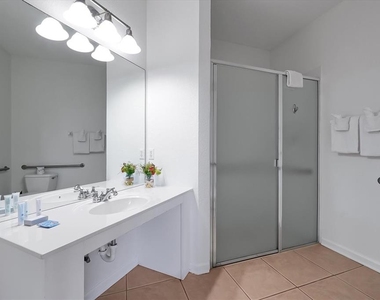 4862 Cayview Avenue - Photo Thumbnail 35