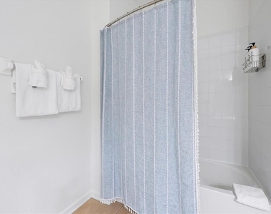 4862 Cayview Avenue - Photo Thumbnail 29