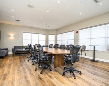 4862 Cayview Avenue - Photo Thumbnail 20