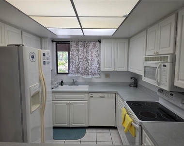 3500 El Conquistador Parkway - Photo Thumbnail 9