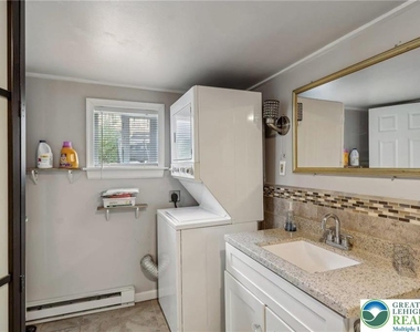 3203 Washington Street - Photo Thumbnail 12