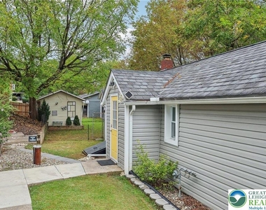 3203 Washington Street - Photo Thumbnail 1