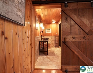 371 Green Tree Drive - Photo Thumbnail 25
