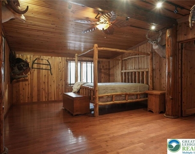 371 Green Tree Drive - Photo Thumbnail 18