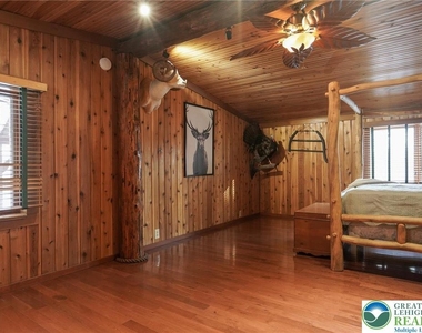 371 Green Tree Drive - Photo Thumbnail 19