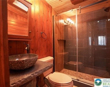 371 Green Tree Drive - Photo Thumbnail 23