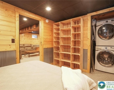 371 Green Tree Drive - Photo Thumbnail 33