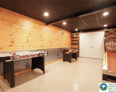 371 Green Tree Drive - Photo Thumbnail 37