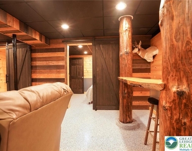 371 Green Tree Drive - Photo Thumbnail 36