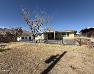 2900 Polk Avenue - Photo Thumbnail 24