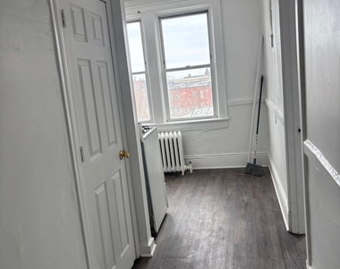 86 Pequonnock Street - Photo Thumbnail 2
