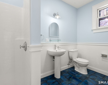 360 Farmington Avenue - Photo Thumbnail 2