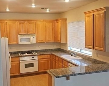 861 Cavaison Avenue - Photo Thumbnail 32