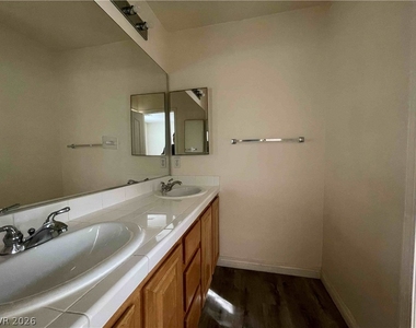 861 Cavaison Avenue - Photo Thumbnail 27